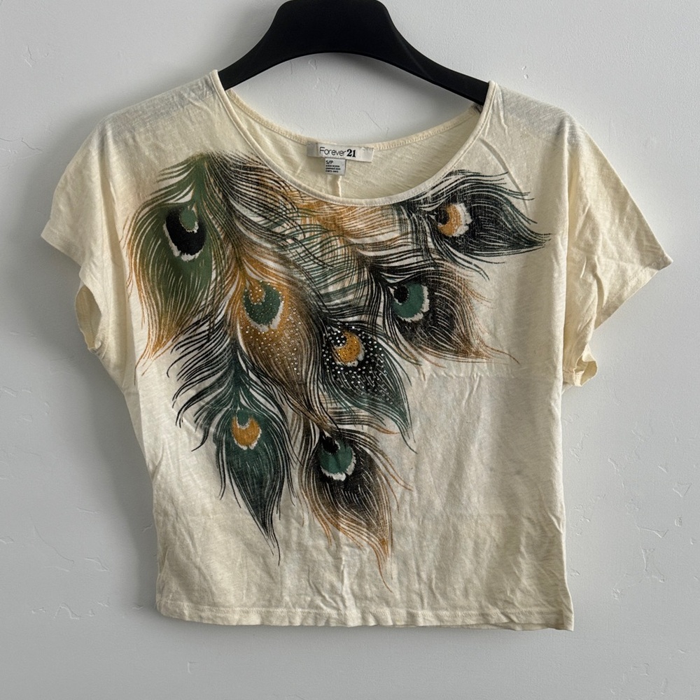 Off-White Short Sleeve Tee with Rhinestone Peacock Feathers